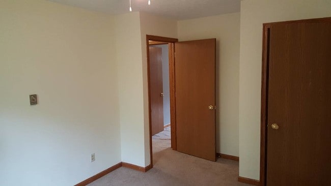 Foto del edificio - 8 Sunrise Dr