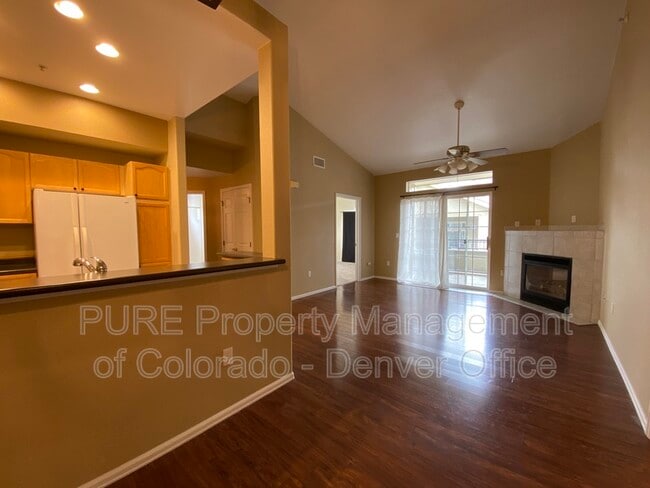 Building Photo - 8422 S Upham Way