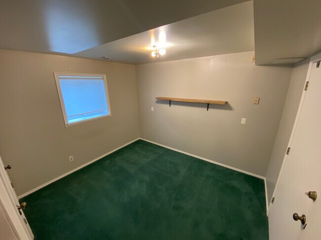 Foto del edificio - 1195 W State St