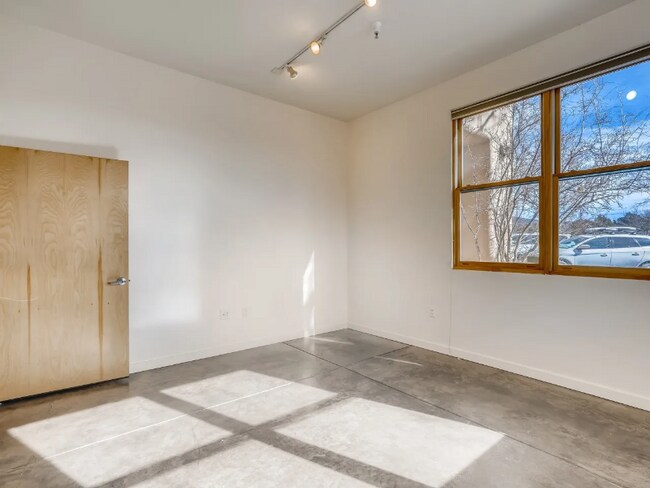 Building Photo - 1012 Marquez Pl