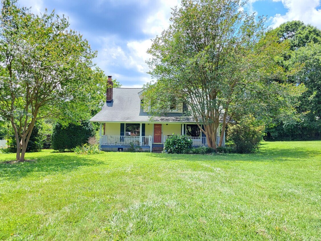 Primary Photo - Farm house in Mt Holly