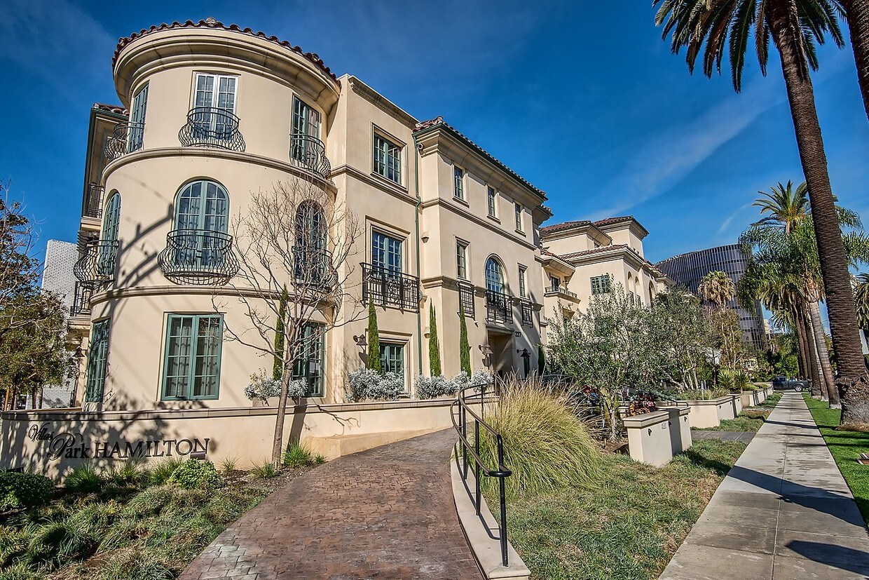 227 S Hamilton Dr, Beverly Hills, CA 90211 Condo for Rent in Beverly