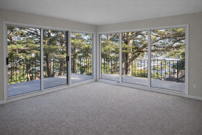End Unit Sausalito Condo with Wrap-Around Deck - End Unit Sausalito Condo with Wrap-Around Deck