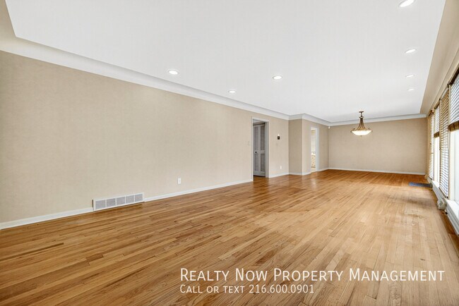 Foto del edificio - 2171 Cedarview Dr