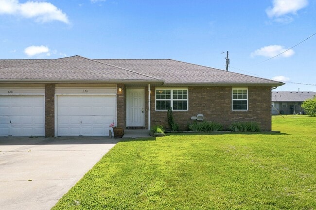 Building Photo - 126 W Terrace Ct