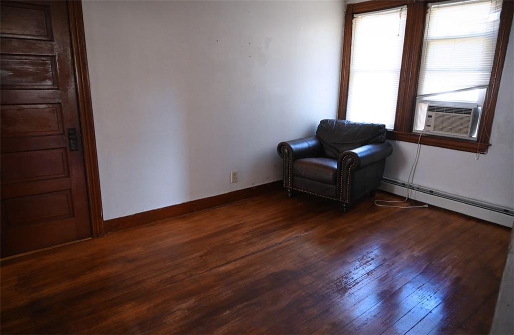 Building Photo - 189 Sutton Ave