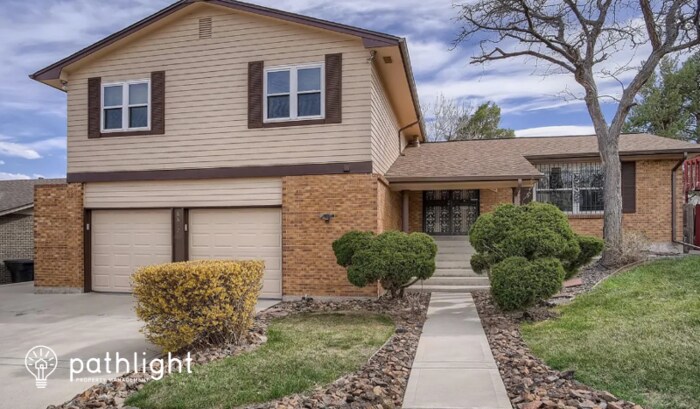 Primary Photo - 8672 E Doane Pl, Denver, CO, 80231