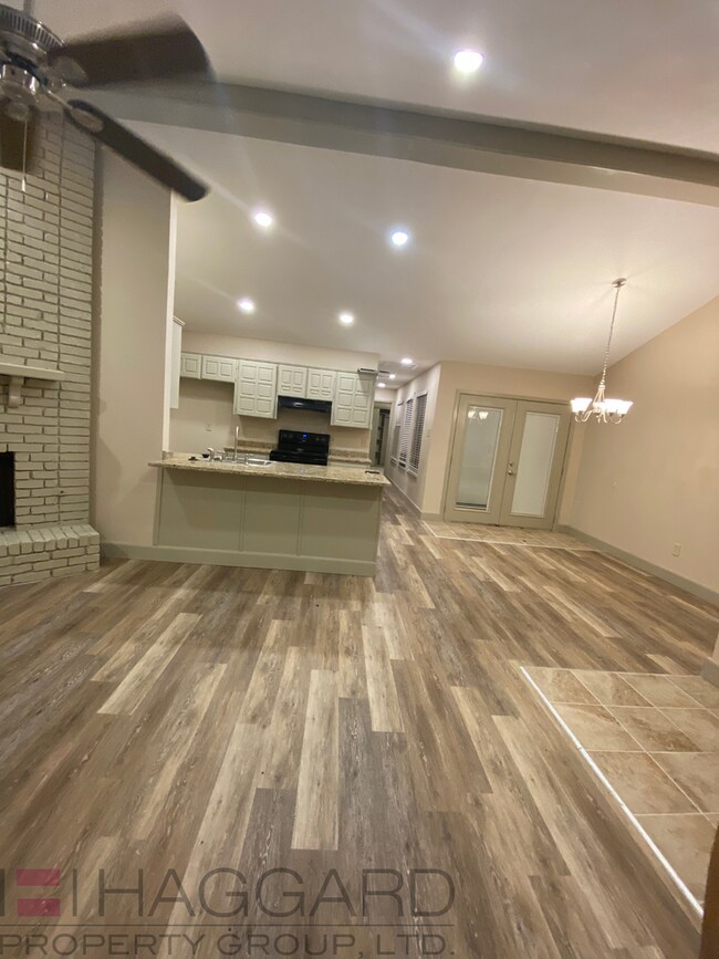 Foto del edificio - 3 bedroom 2 bathrooms