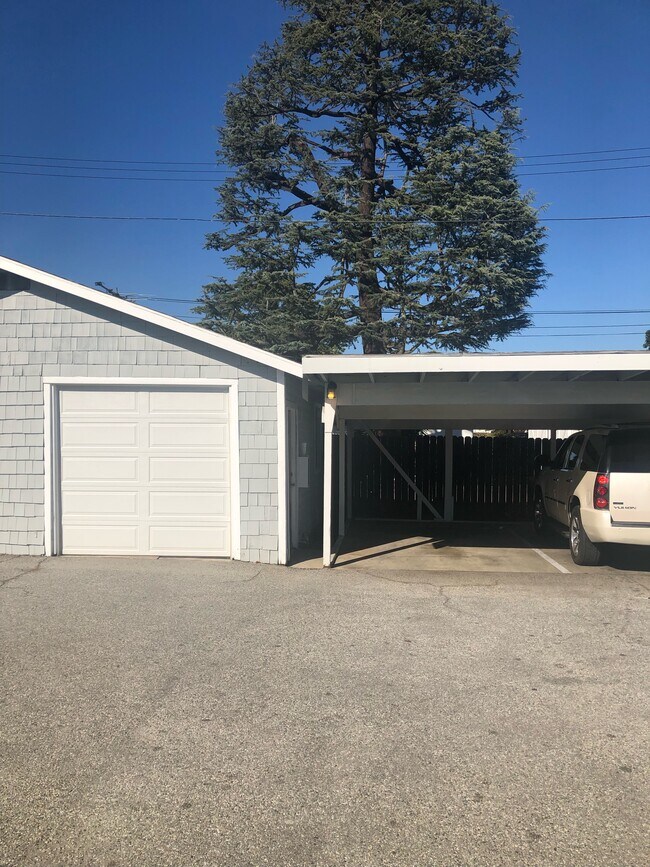 Building Photo - 3250 Walnut Grove Ave