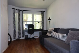 Building Photo - 3400 Speedway