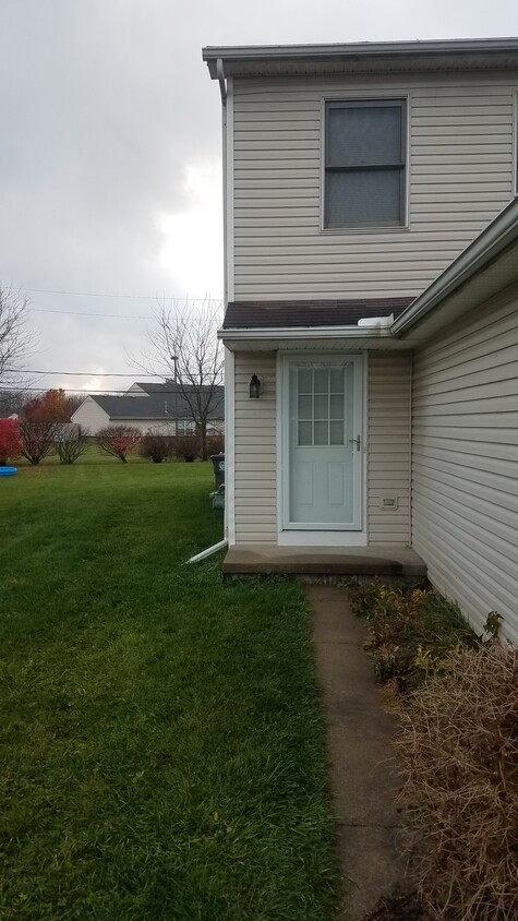Front Door - 1022-24 Country Creek Ln