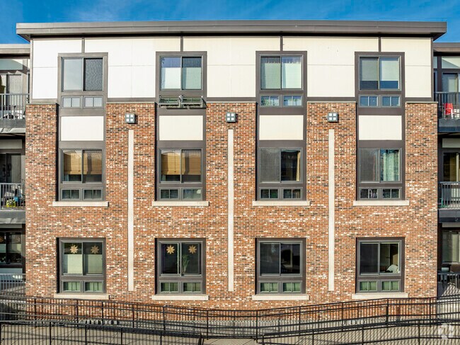 Foto del edificio - 20 South Avenue Condominiums