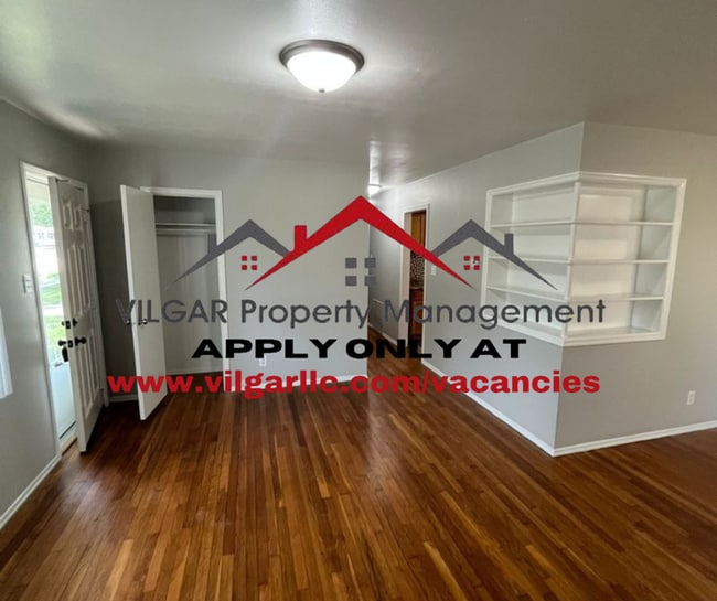 Building Photo - Beautiful 3 Bedrooms / 1 Bath Home in Gary...