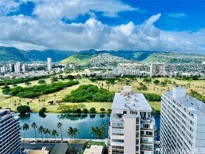 Building Photo - 2410 Cleghorn St