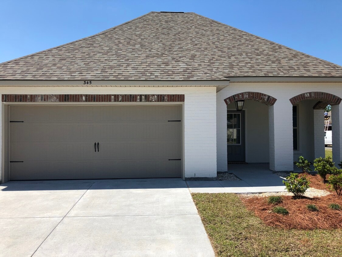 345 Lake Breeze Dr, Baton Rouge, LA 70820 House Rental in Baton Rouge