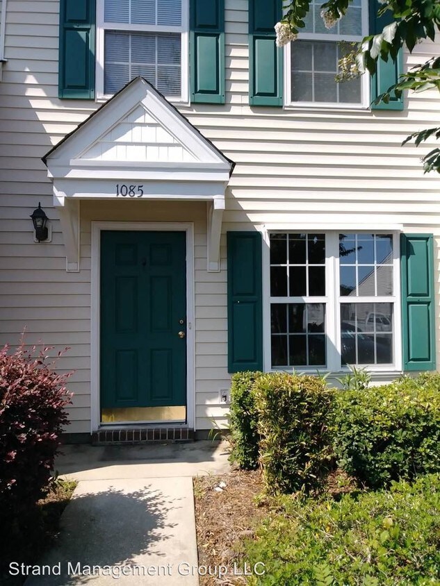 Primary Photo - 2 br, 1.5 bath House - 1085 Pinnacle Lane