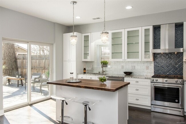 Foto del edificio - 3700 W 49th Ave