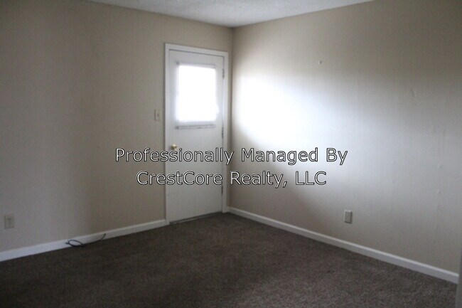 Building Photo - 255 Greenway St
