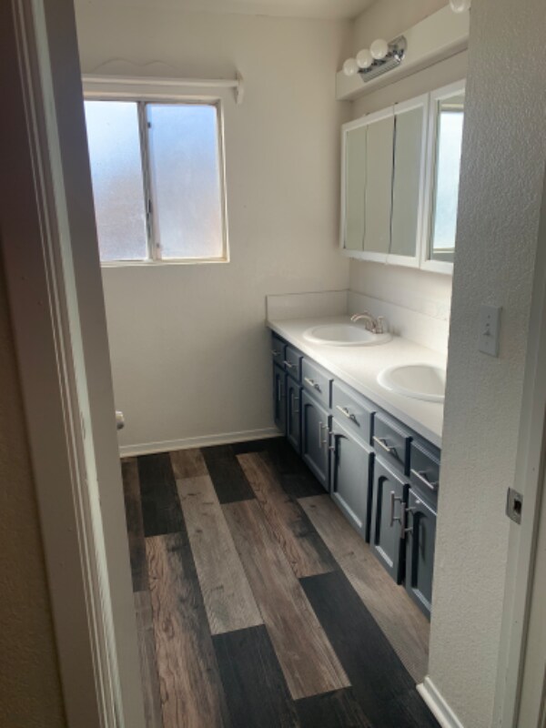 Foto del edificio - 8850 Cottonwood Ave