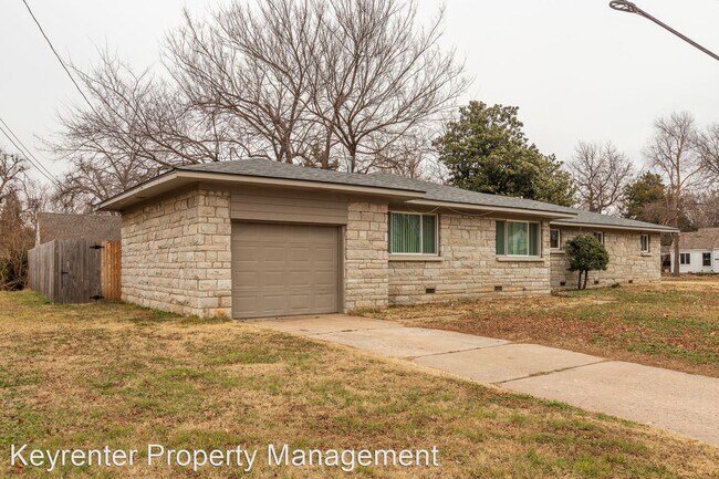 Foto del edificio - 2 br, 1 bath House - 1145 E 56th St
