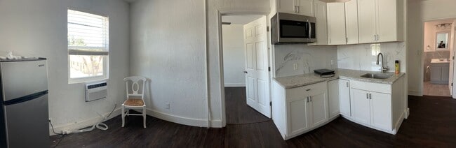 Building Photo - 1 Bed/1 Bath Apartment with all utilities ...