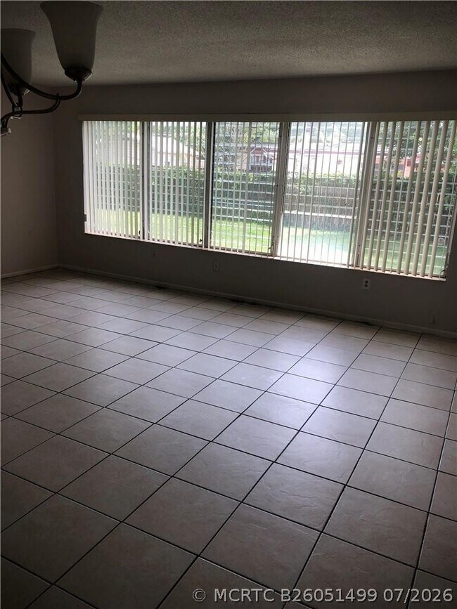 Foto del edificio - 6900 NW 14th Ct