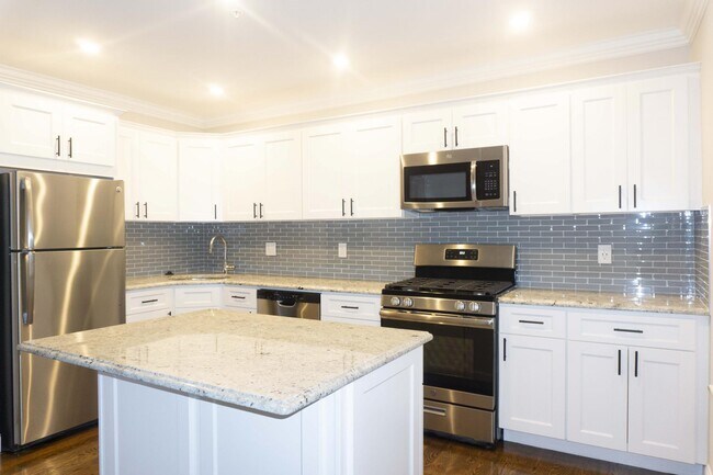 Foto del edificio - 8 Nira Ave