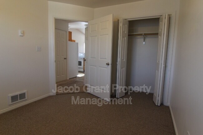 Foto del edificio - 2510 Pumice Dr