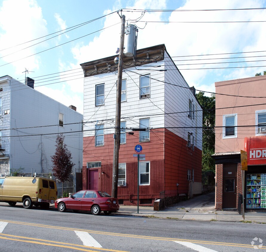 Primary Photo - 259 Broad St