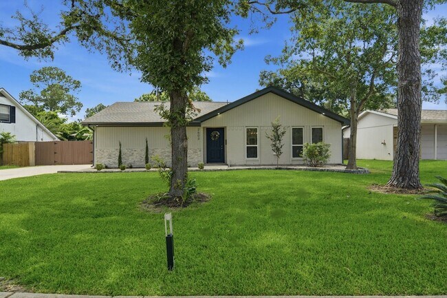Foto del edificio - 2603 Baycrest Dr
