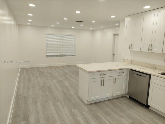 Foto del edificio - 2319 Johnson St