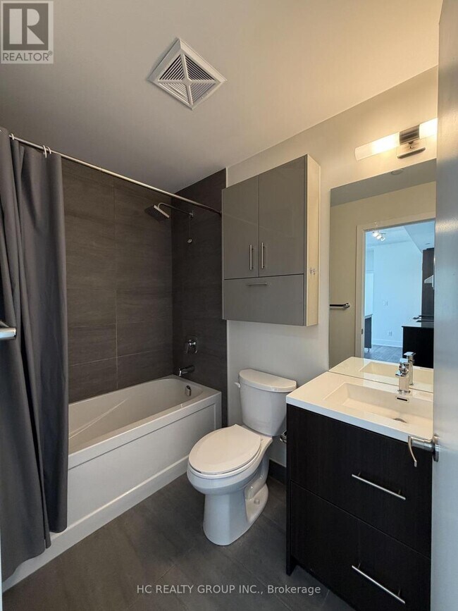 Building Photo - 188 Fairview Mall Dr