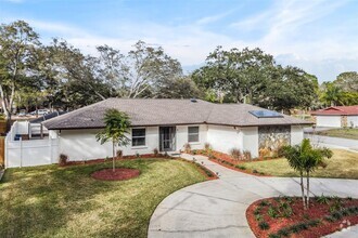 Building Photo - 1 Fernery Ln