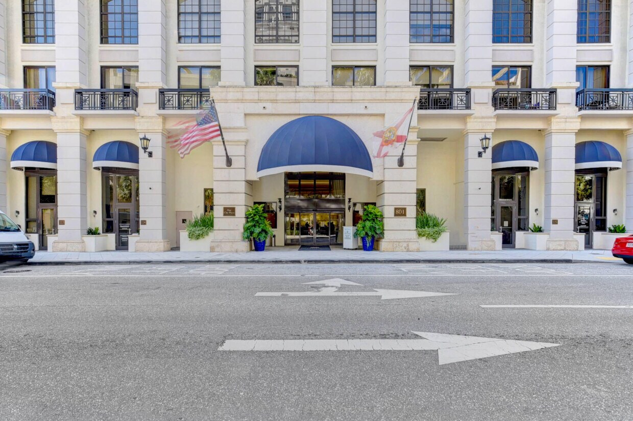 Foto principal - 801 S Olive Ave