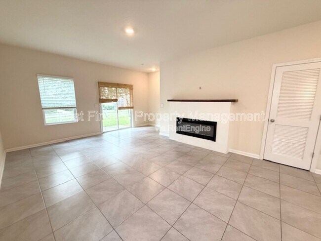 Building Photo - 7623 Legacy Trl