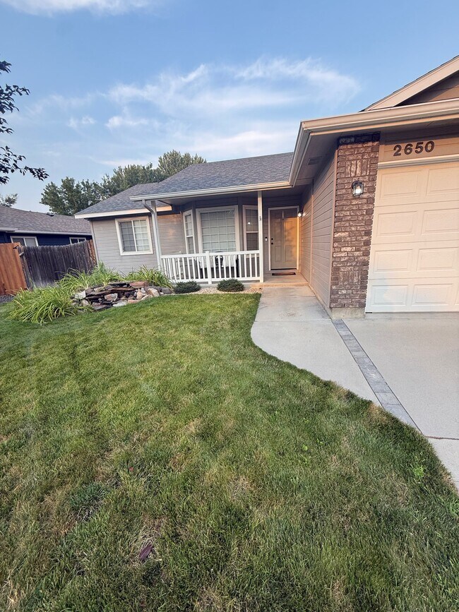 Foto del edificio - 2650 N Chancery Way