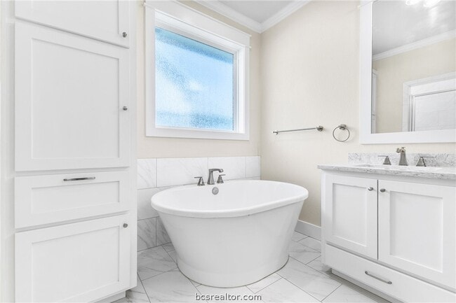 Building Photo - 4209 Downton Abbey Ave