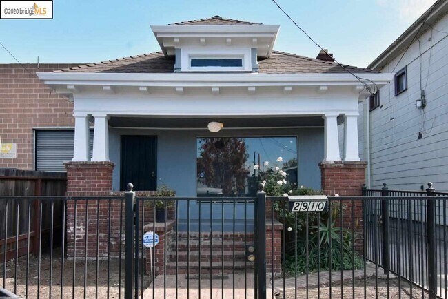 Building Photo - 2910 Magnolia St
