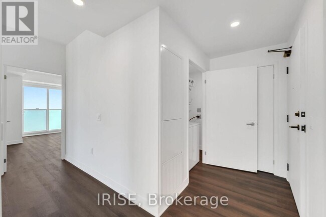 Building Photo - 3030 Pharmacy Ave