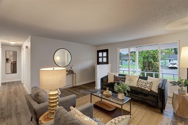 Photo - 5932 140th St SE House