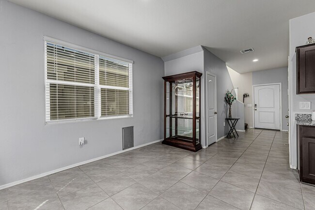 Foto del edificio - 5 Bedroom home in Maricopa