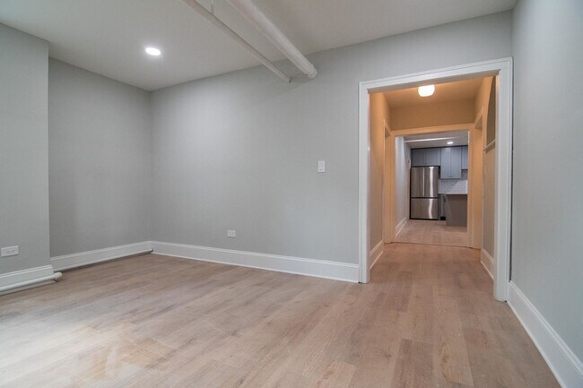 Building Photo - 1318 Dewey Ave