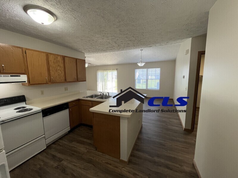 563 Farrington St, Terre Haute, IN 47807 Condo for Rent in Terre