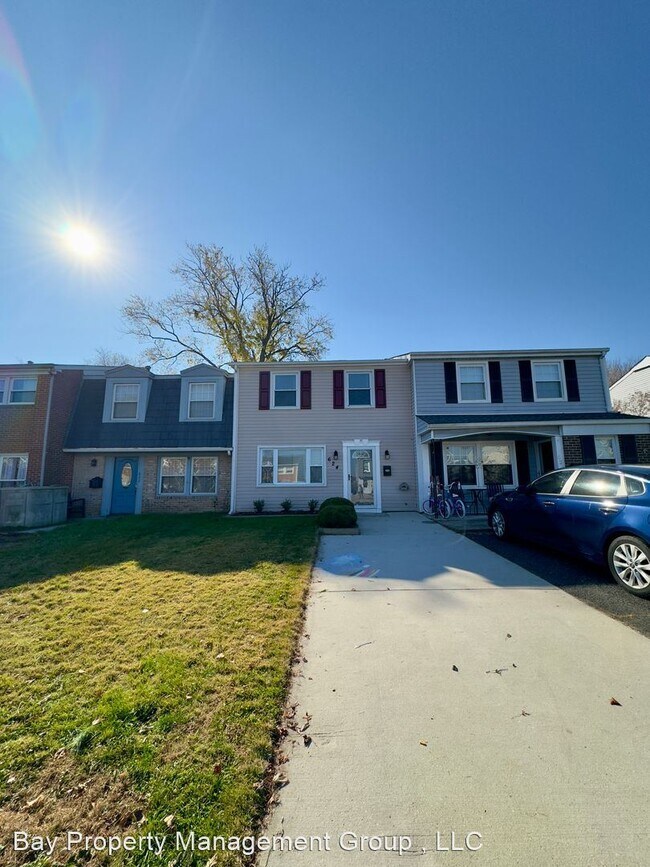 Building Photo - 3 br, 2.5 bath House - 624 Shore Drive