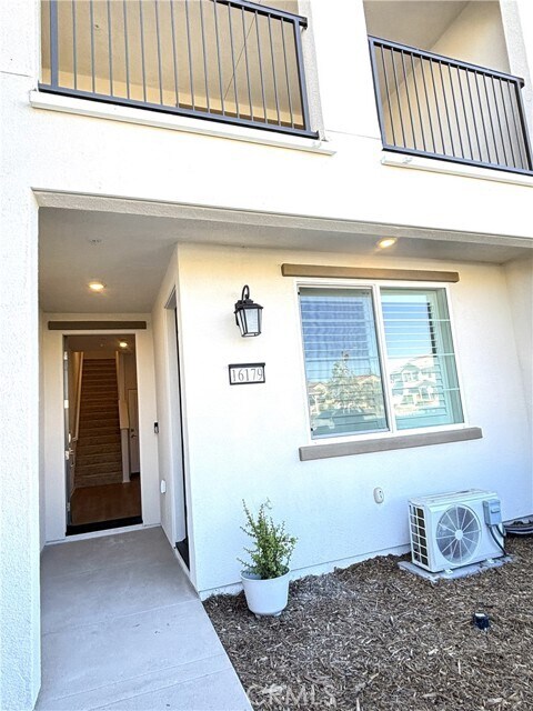 Foto del edificio - 16179 Plumeria Ln