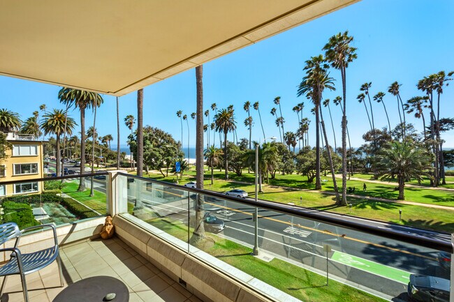 Foto del edificio - 701 Ocean Ave