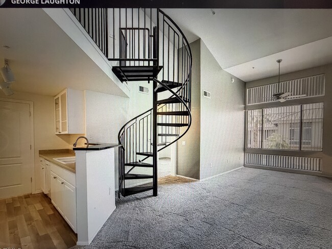 Photo - 1701 E Colter St Apartment