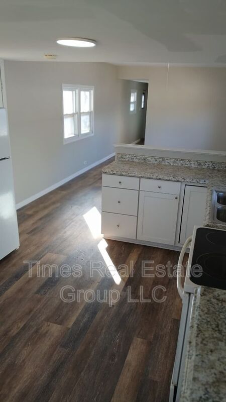 Foto del edificio - 1994 Creek Rd