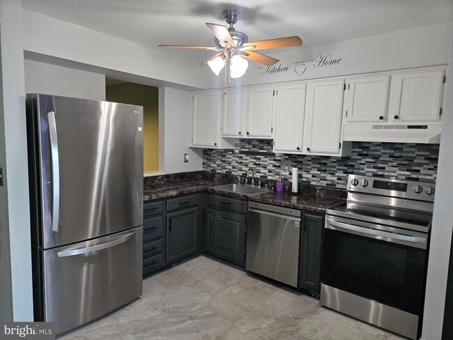 Foto del edificio - 2118 Cedar Barn Way