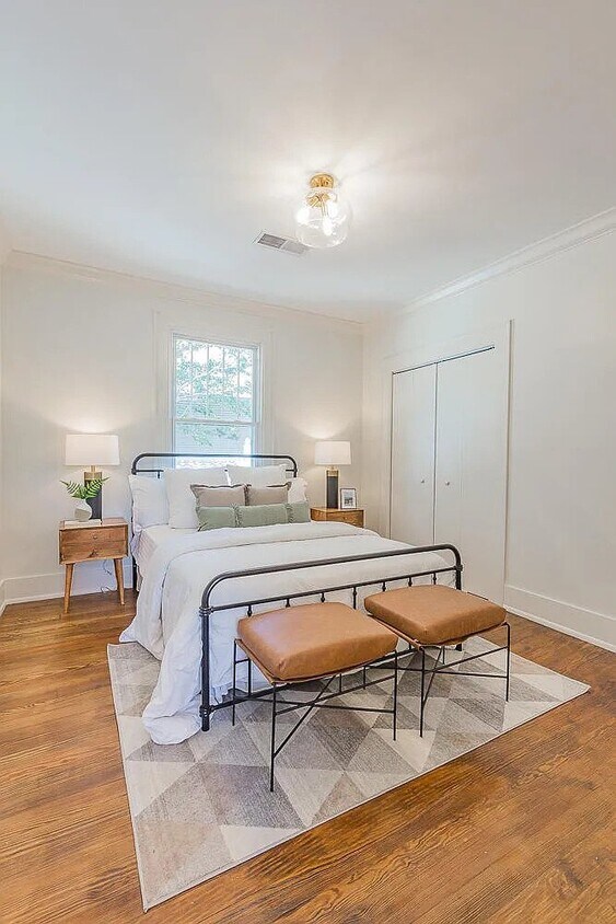 Master bedroom - 2403 Bailey Ave